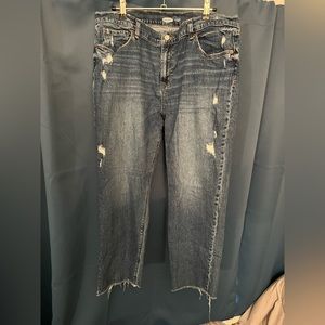 Distressed boyfriend jeans